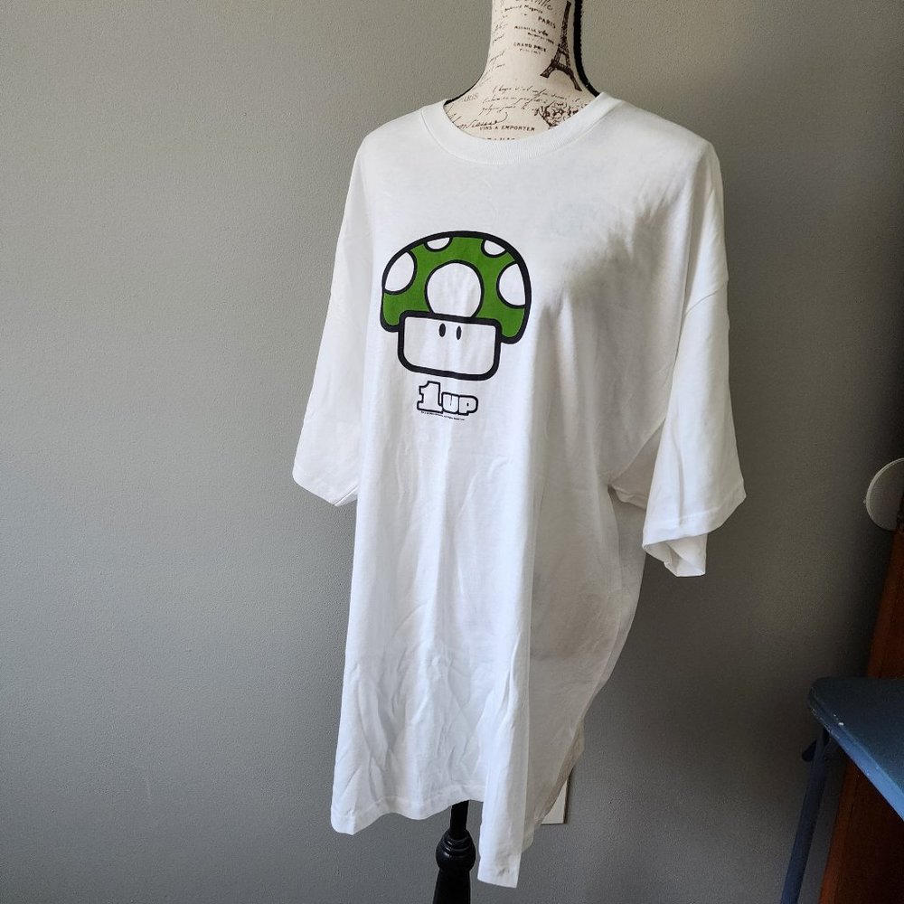 🍄 NWOT Super Mario, Men's, "1-UP" T-Shirt 🍄